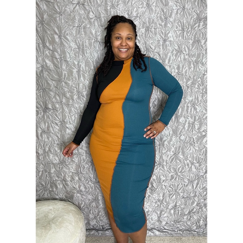 Plus! Ribbed knit long sleeve tri-color dress